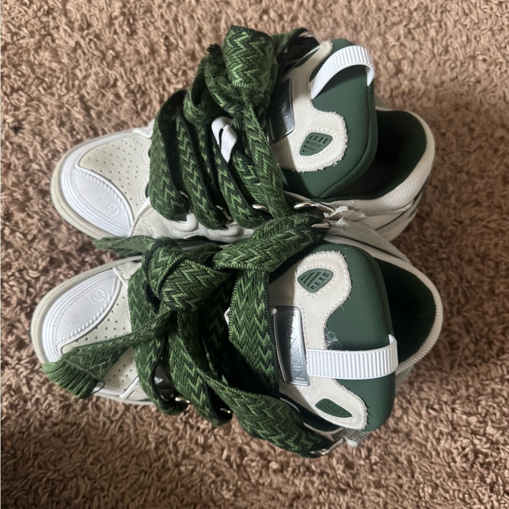 Green and white Lavin curb sneaker,size 41 ,2 years old ,Good condition